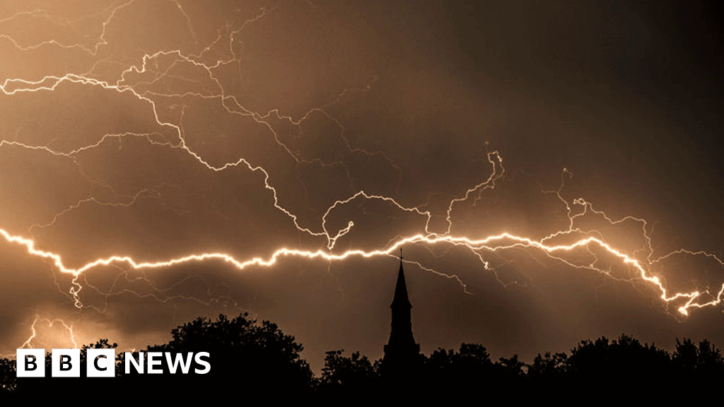 Sheffield Weather Yellow Warning For Thunderstorm Issued By Met Office