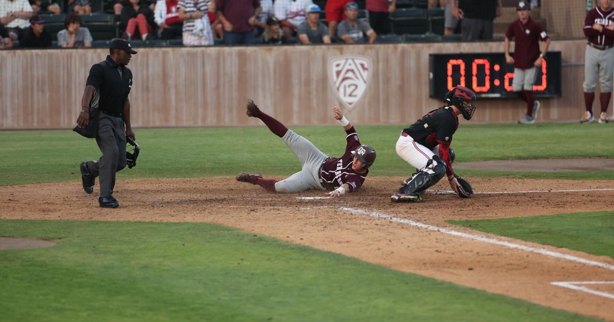 Texas A M Baseball Team Beats Stanford 8 5 To Get In Driver S Seat At